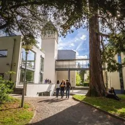 1594198788_iubh_cs_bad_honnef_studieren-in-bad-honnef